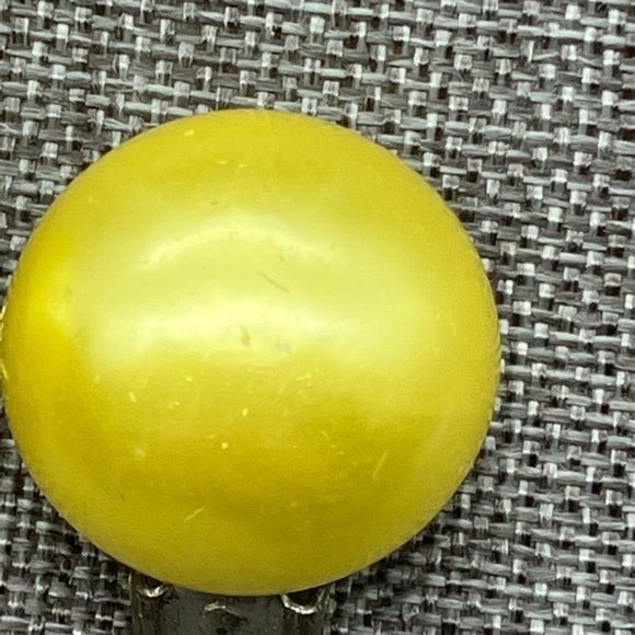 Clip On Earrings As Is Yellow Green Chartreuse Domed Pearl With Round Soft Girl - Picture 2 of 7